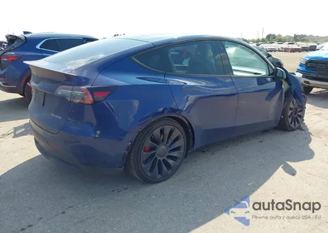 2022 Tesla Model Y Performance Dual Motor All-Wheel Drive z USA, uszkodzony, nr VIN 7SAYGDEF6NF340543